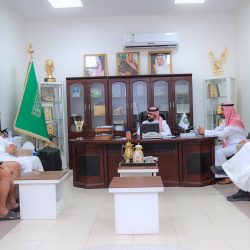المسؤولية الإجتماعية تنظم برنامج اكتشف وتعلم ( صناعة الشموع )